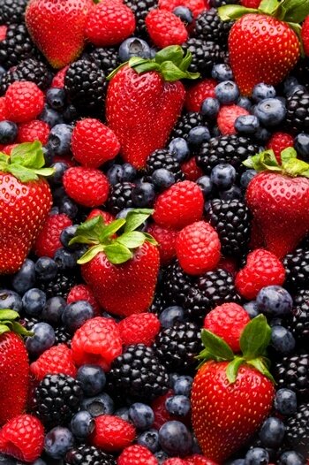 strawberries and blueberries for heart health